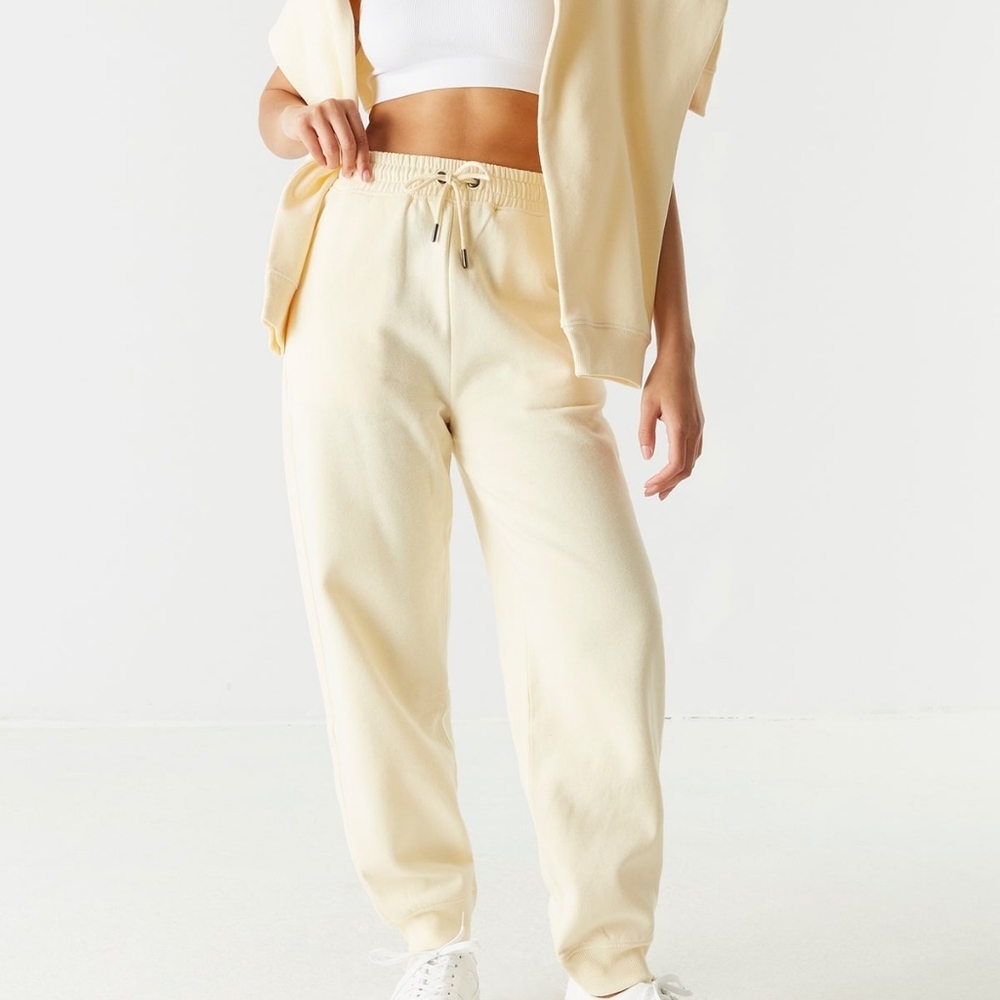 White* joggers